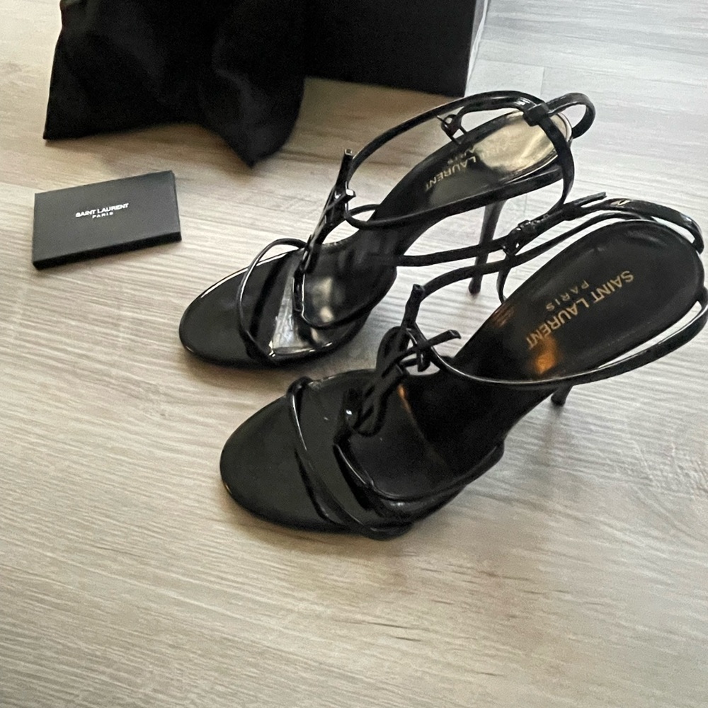 10.5 (40+)Saint Laurent Sandals Black Patent Leather and with Black Monogram - Picture 2 of 4